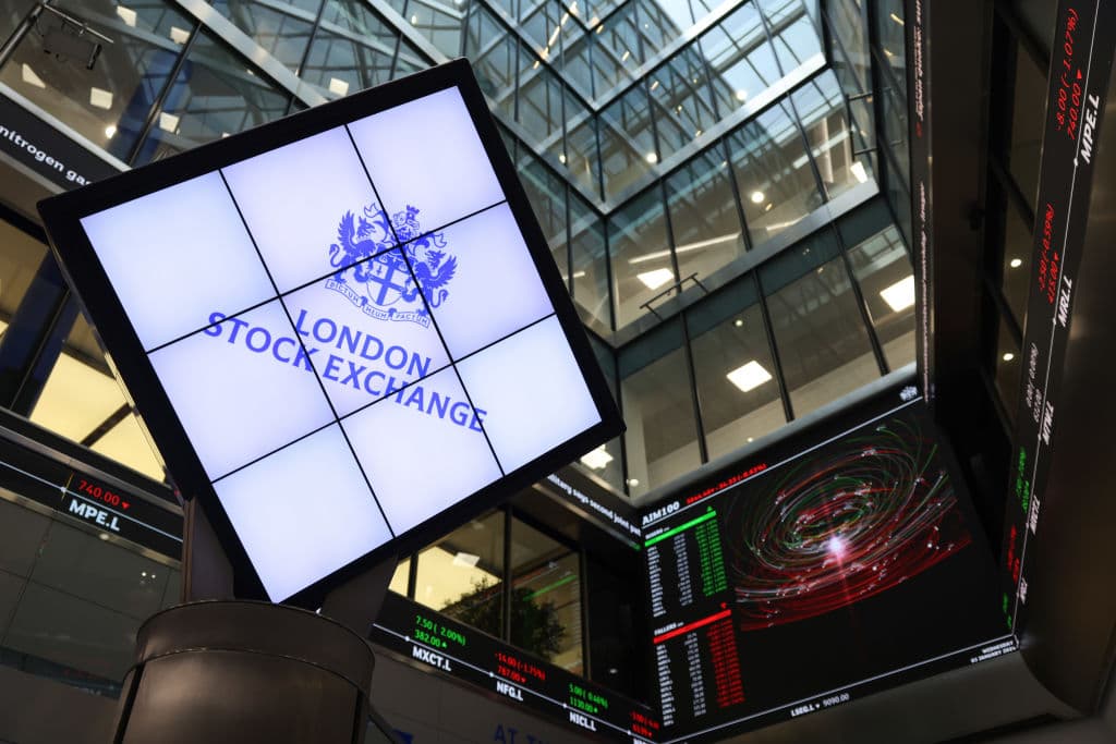 FTSE 100 გაიზარდა მიუხედავად საცალო გაყიდვების მკვეთრი ვარდნისა